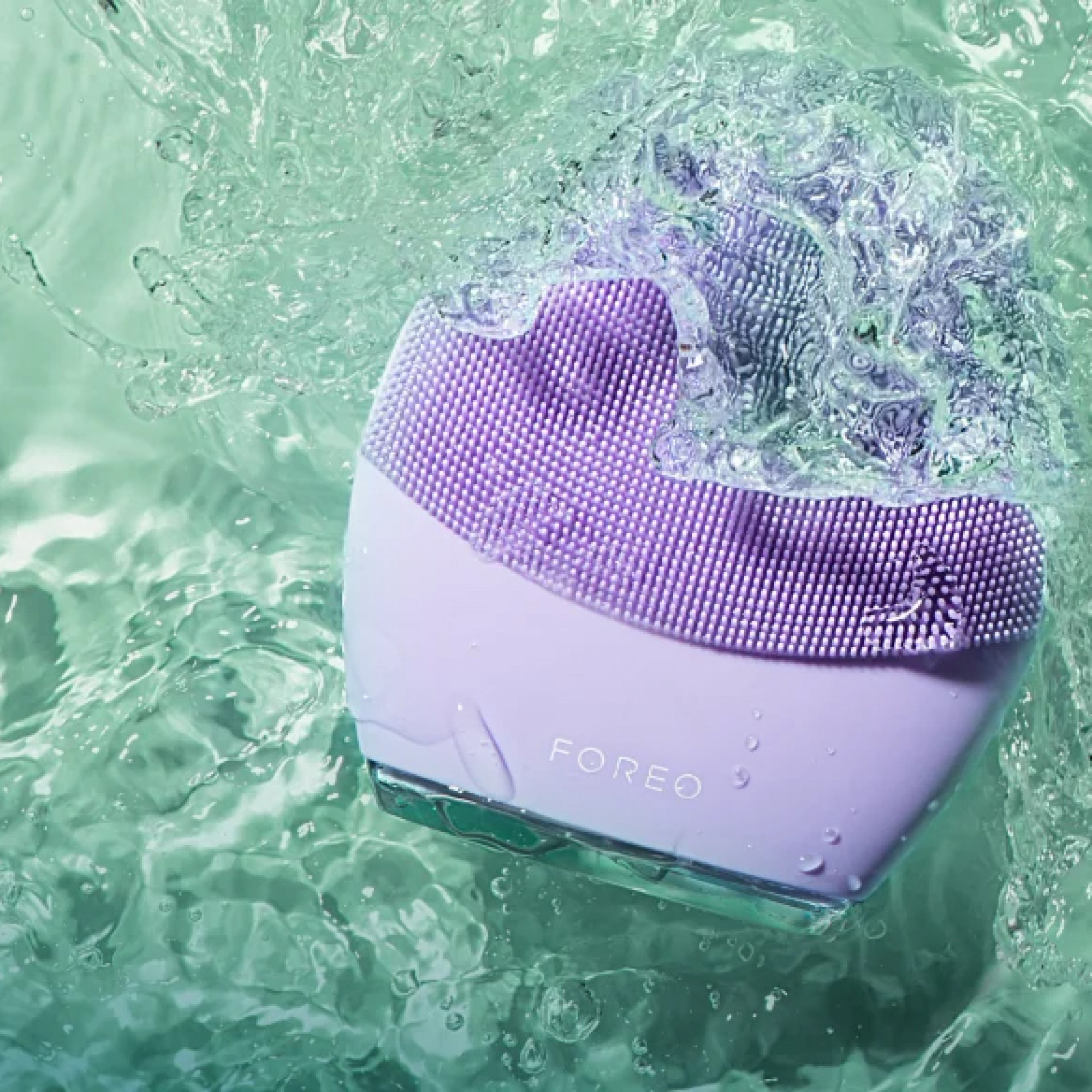 Шведський розумний девайс для догляду за шкіро Foreo Luna 4